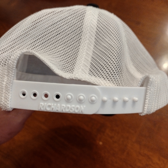 HOP VALLEY BREWING CO - Picture 5 of 6